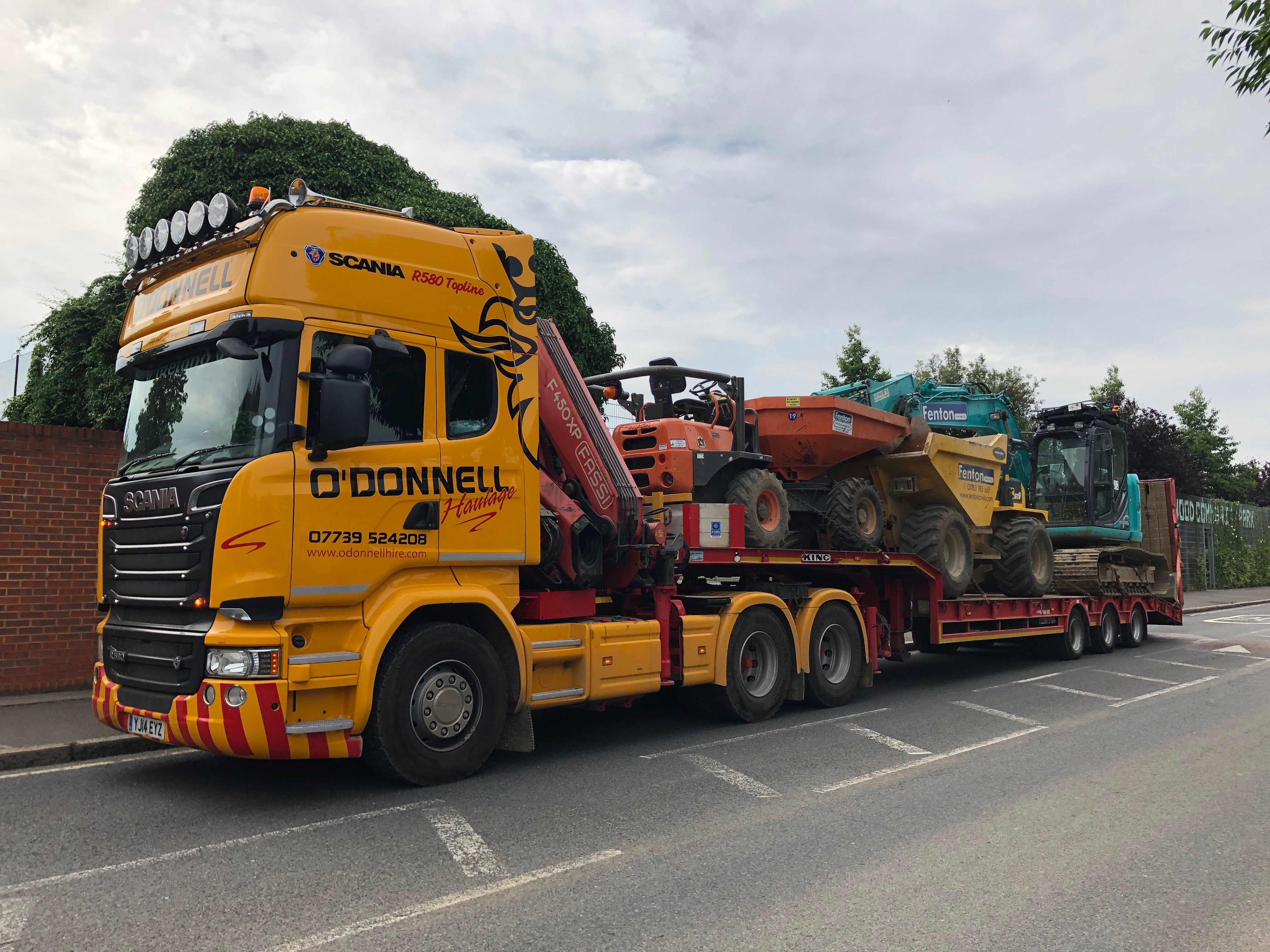 artic-hiab-trucks-o-donnell-haulage-crane-hire-ltd